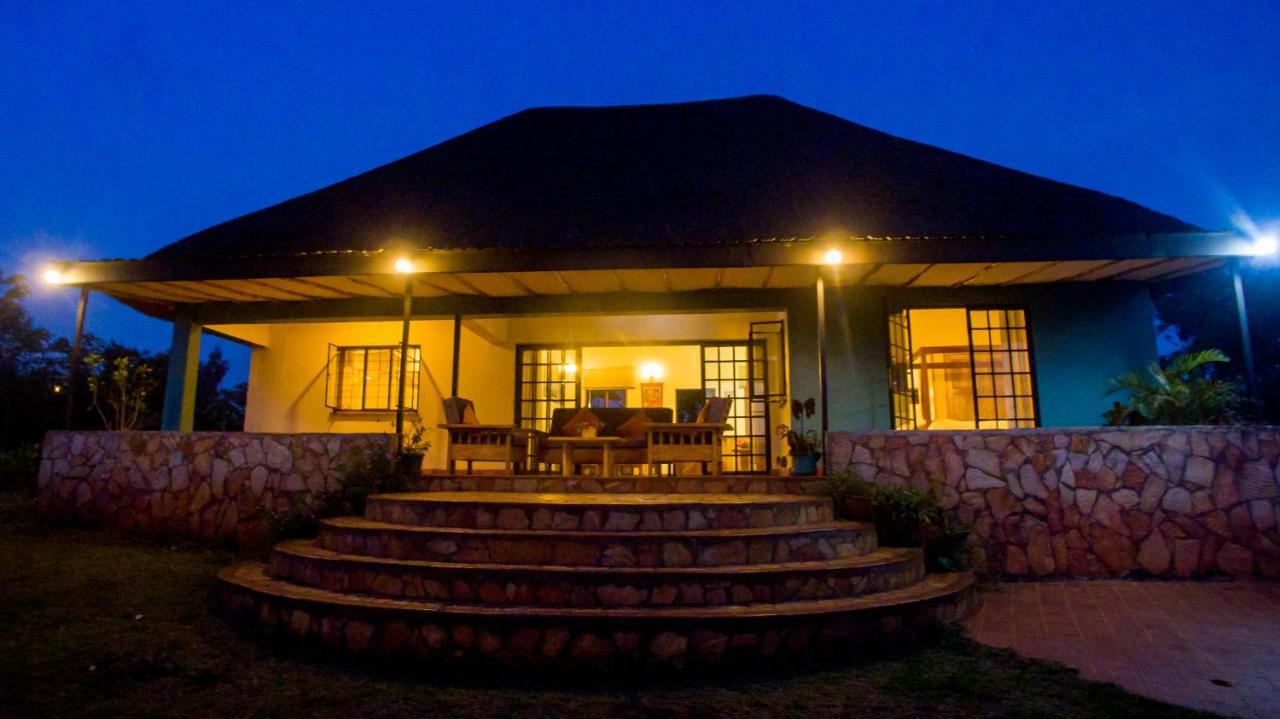 Villa Buyala Bliss On The Nile Jinja Esterno foto
